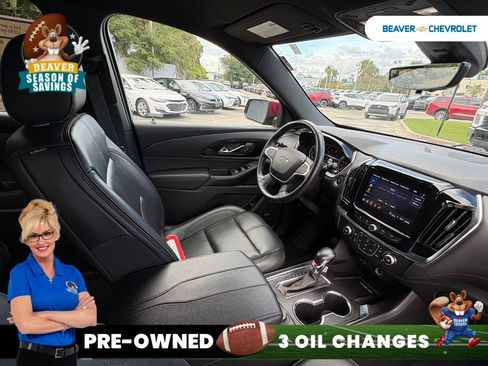 Used 2022 Chevrolet Traverse RS FWD image 32