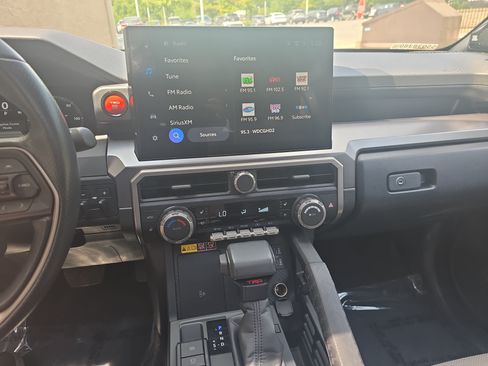 Used 2025 Toyota 4Runner TRD Off-Road Premium w/ Tow Technology Package AWD/4WD image 19