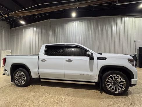 Used 2026 GMC Sierra 1500 Denali Ultimate AWD/4WD image 5