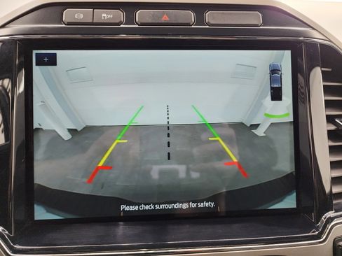 Used 2022 Ford F350 Lariat image 15