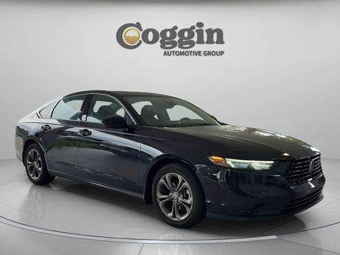 Certified 2024 Honda Accord EX image 6