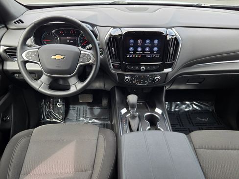 Used 2023 Chevrolet Traverse LT image 20