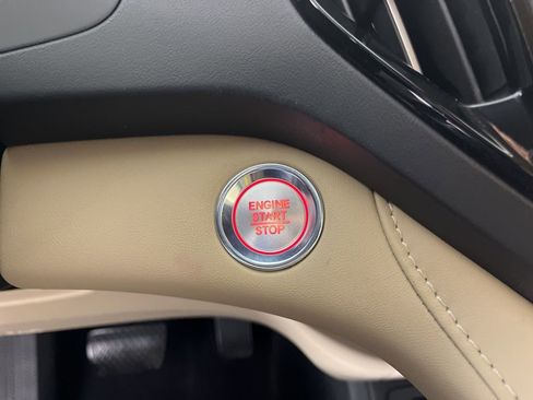 Used 2023 Acura RDX w/ Technology Package image 35