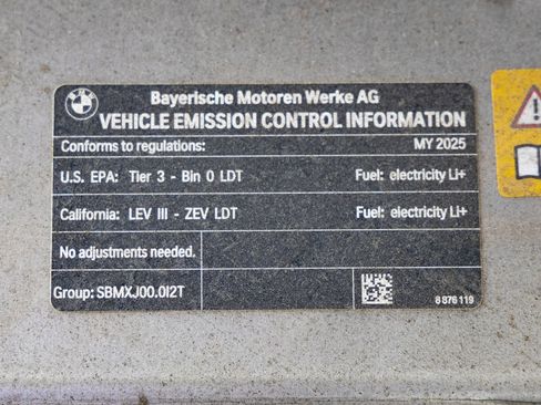 Used 2025 BMW iX M60 AWD/4WD image 35
