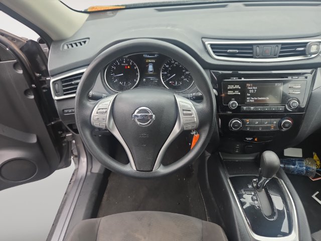 Used 2016 Nissan Rogue S w/ Appearance Package AWD/4WD image 10