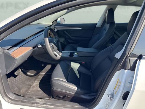 Used 2023 Tesla Model 3 Standard Range RWD image 9