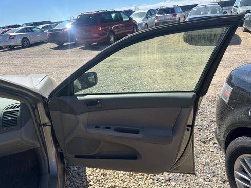 Used 2003 Toyota Camry LE FWD image 29