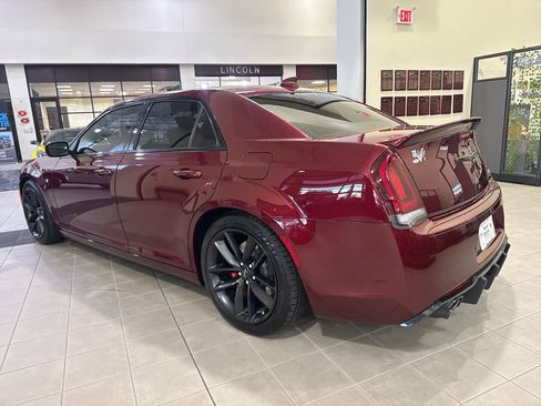 Used 2023 Chrysler 300 C image 7