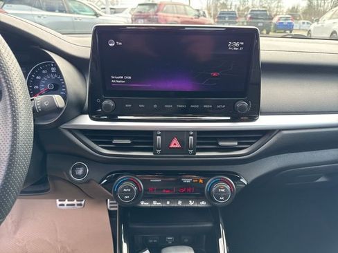 Used 2022 Kia Forte GT-Line image 14