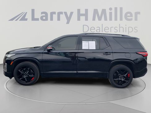 Used 2023 Chevrolet Traverse Premier w/ Redline Edition AWD/4WD image 2