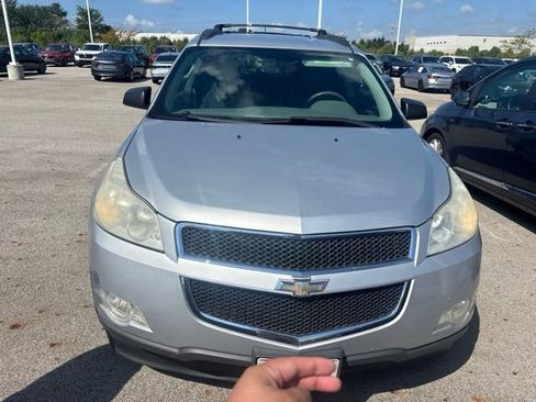 Used 2011 Chevrolet Traverse LS FWD image 22