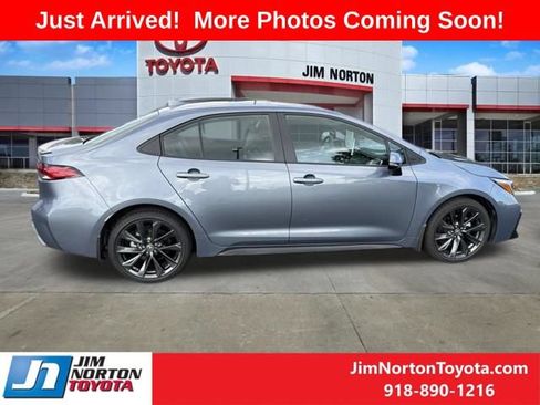 Used 2025 Toyota Corolla XSE FWD image 7