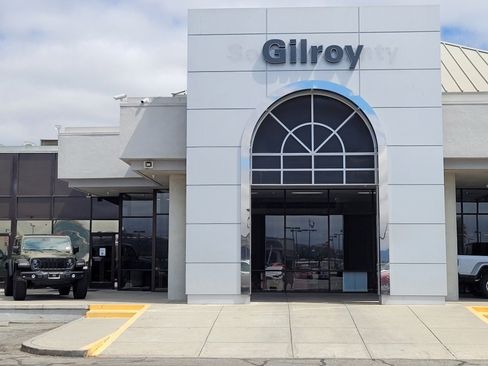 Used 2023 RAM 1500 Classic SLT w/ Trailer & Traction Group image 26