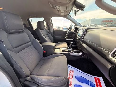 Certified 2024 Nissan Frontier SV w/ SV Convenience Package image 19