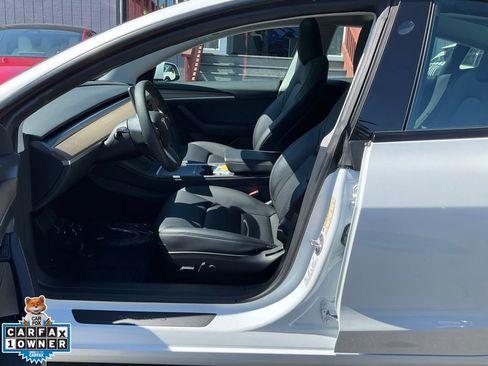 Used 2023 Tesla Model 3 Standard Range image 14