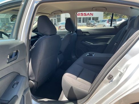 Used 2024 Nissan Altima 2.5 S FWD image 10