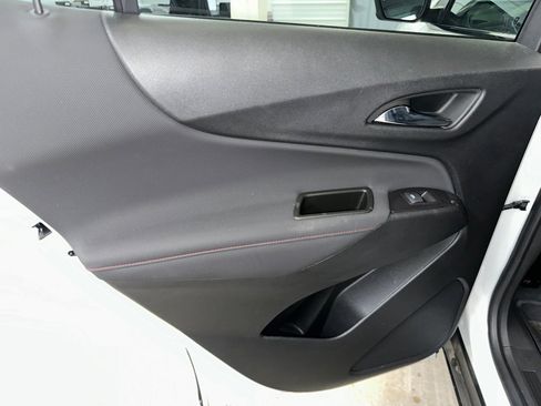 Certified 2022 Chevrolet Equinox RS w/ LPO, Floor Liner Package image 18