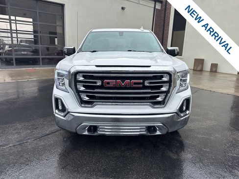 Used 2021 GMC Sierra 1500 SLT w/ X31 Off-Road Package AWD/4WD image 2