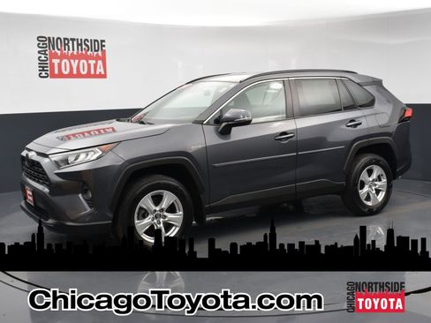 Used 2020 Toyota RAV4 XLE image 1