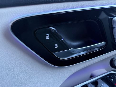New 2026 Mercedes-Benz GLC 300 4MATIC image 23
