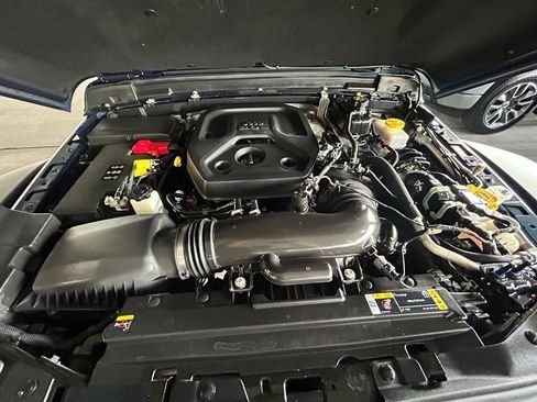 Used 2025 Jeep Wrangler Unlimited Sport AWD/4WD image 32
