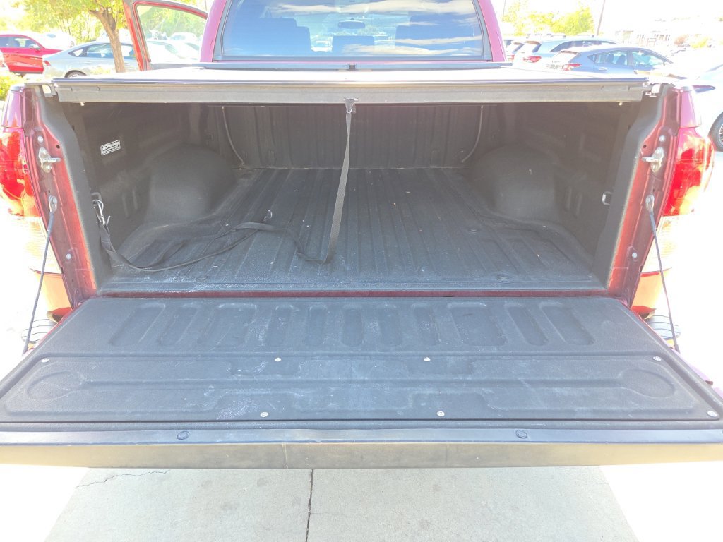 Used 2008 Toyota Tundra 4x4 CrewMax w/ Tow Pkg image 13