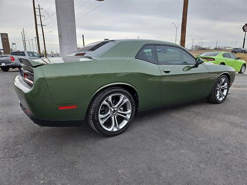Used 2022 Dodge Challenger R/T image 8