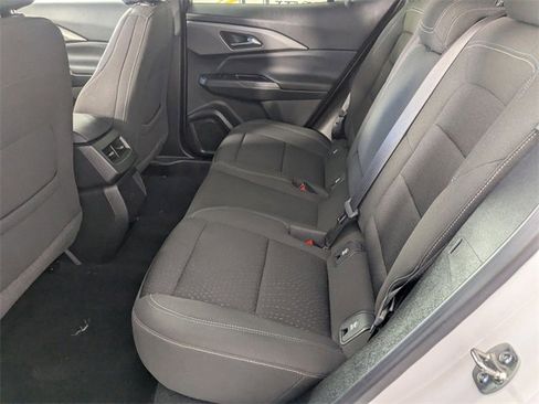 Certified 2025 Chevrolet Equinox EV LT image 27