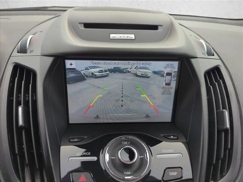 Used 2018 Ford Escape Titanium w/ Ford Safe & Smart Package image 18