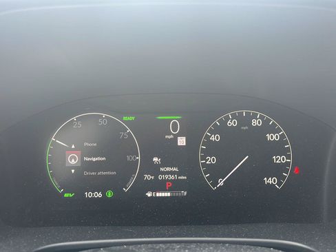 Used 2024 Honda CR-V Sport Touring image 8