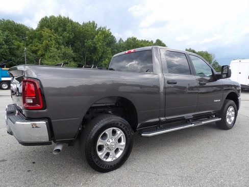 Used 2026 RAM 2500 Big Horn AWD/4WD image 8