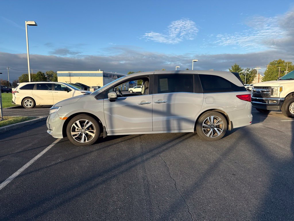 Used 2023 Honda Odyssey Touring image 3