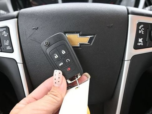 Used 2014 Chevrolet Equinox LTZ AWD/4WD image 34