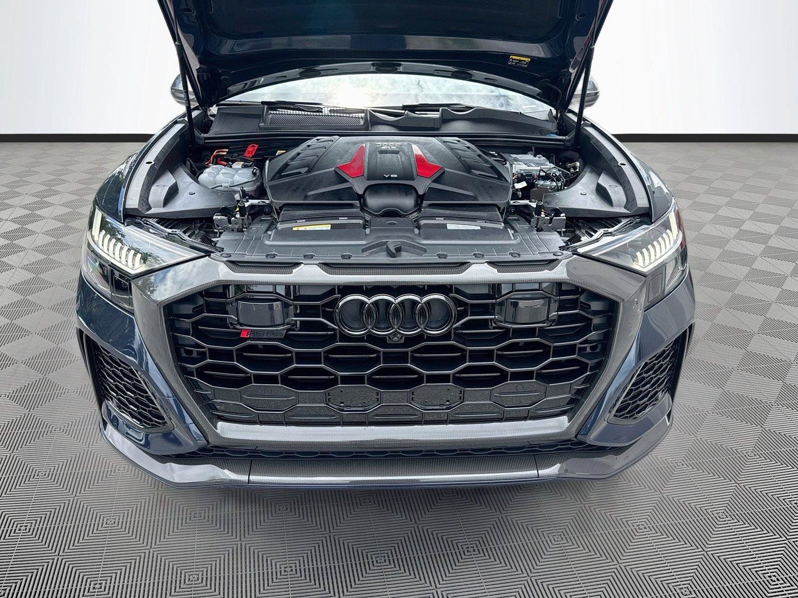 Used 2023 Audi RS Q8 w/ Black Optic Package AWD/4WD image 31