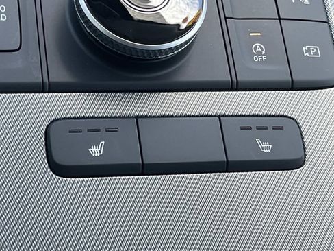 Certified 2025 Hyundai Palisade SEL FWD image 33