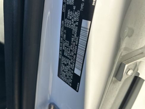 Used 2019 Volvo XC90 T5 Momentum w/ Multimedia Package image 11