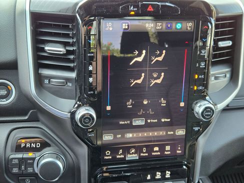 New 2026 RAM 1500 Big Horn AWD/4WD image 30