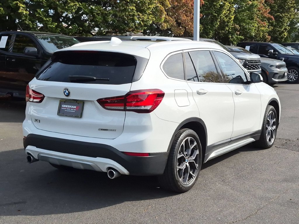Used 2021 BMW X1 xDrive28i w/ Premium Package AWD/4WD image 7