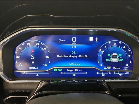 Used 2022 Chevrolet Silverado 1500 LT image 24