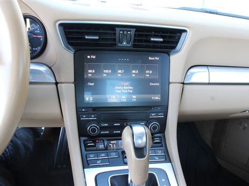 Used 2017 Porsche 911 Carrera image 21