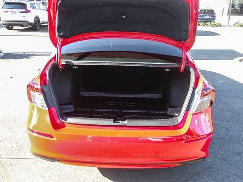 Used 2025 Honda Civic Sport image 36