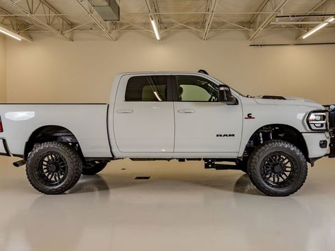 Used 2023 RAM 2500 Laramie w/ Night Edition AWD/4WD image 11