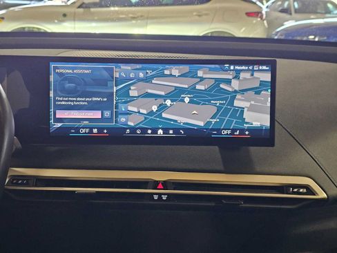 Used 2024 BMW iX xDrive50 w/ Premium Package AWD/4WD image 12