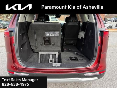 Used 2024 Kia Carnival LX image 29