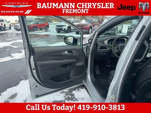 New 2026 Chrysler Voyager LX FWD image 2