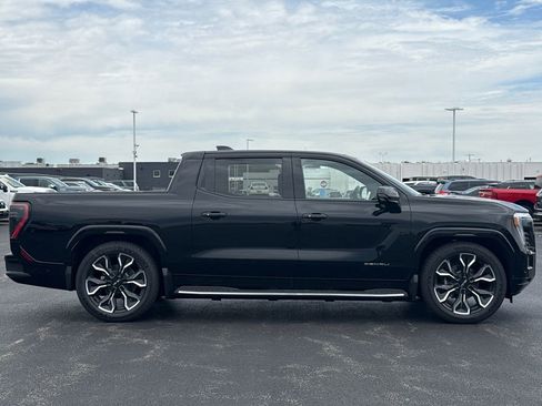 New 2025 GMC Sierra EV Denali AWD/4WD image 11