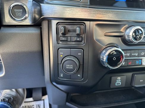 Used 2024 Ford F250 Lariat w/ Sport Appearance Package image 30