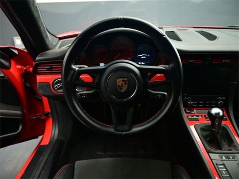 Used 2018 Porsche 911 GT3 image 3