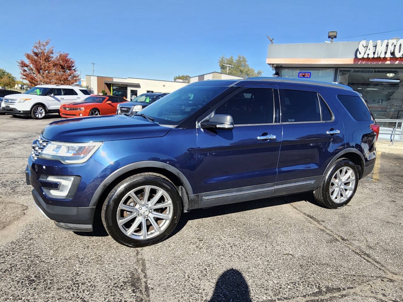 Used 2016 Ford Explorer Limited AWD/4WD image 2