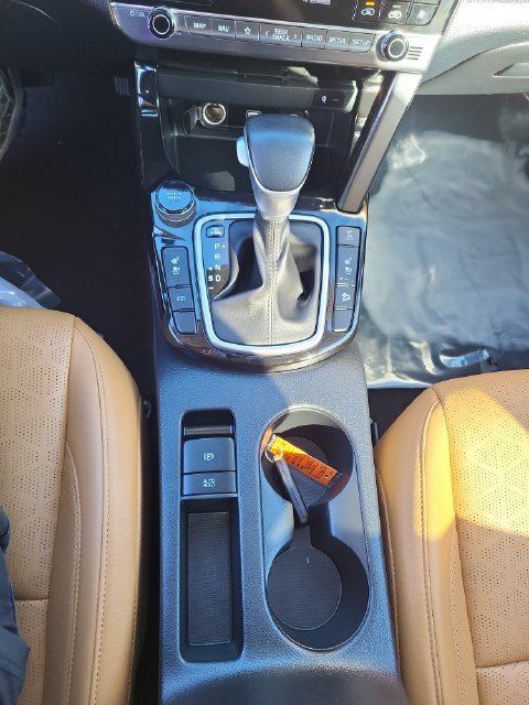Certified 2024 Kia Seltos SX w/ SX Sunroof Package AWD/4WD image 28